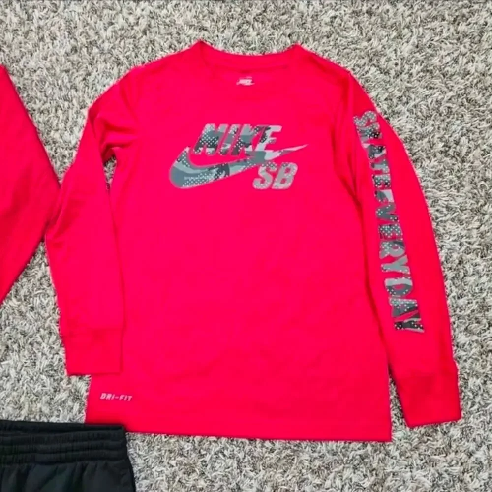 Boys Nike SB 3-piece Set Size M 10/12 - Picture 4 of 5